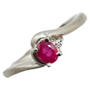 Other Platinum Diamond Loop Ring Metal Ring in Excellent condition